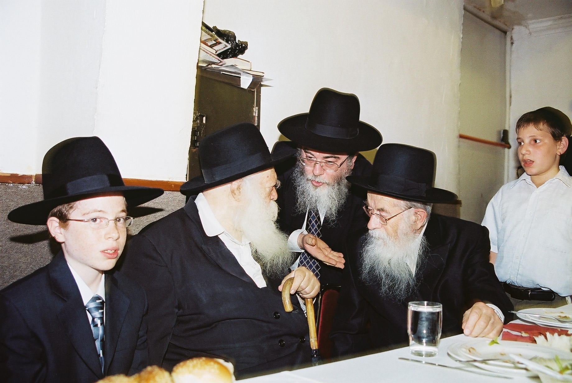 עם גיסו הגר''י ישראלזון זצ''ל